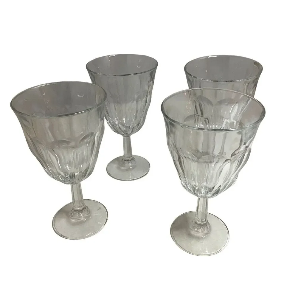 #6999 Glass Water Drink Goblets 4 pieces
